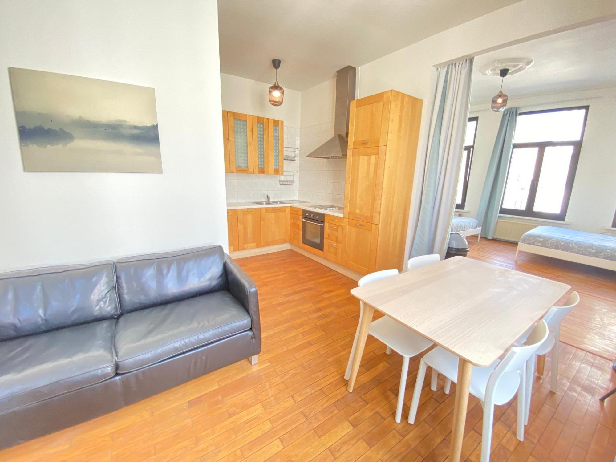 Authentic Apartments In The Center Of Antwerp Exterior photo